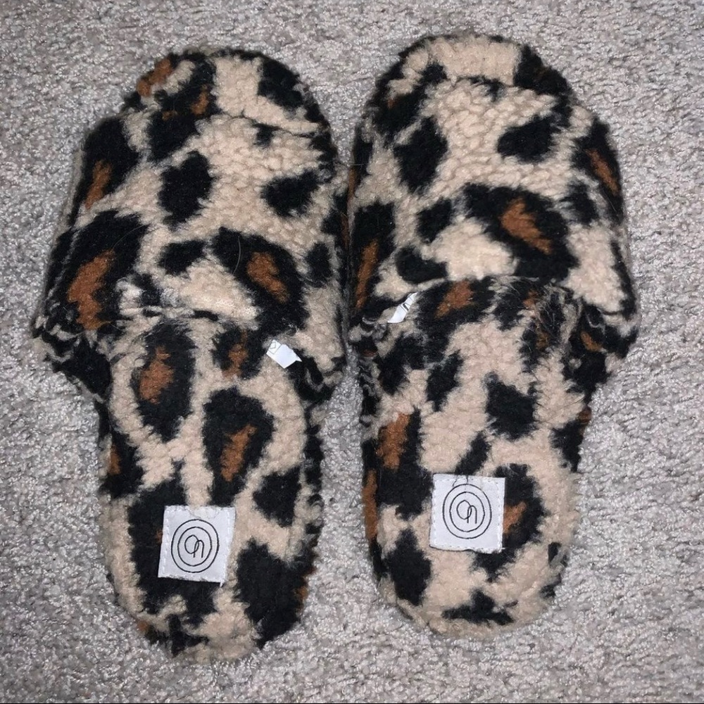 Urban Outfitters Slippers